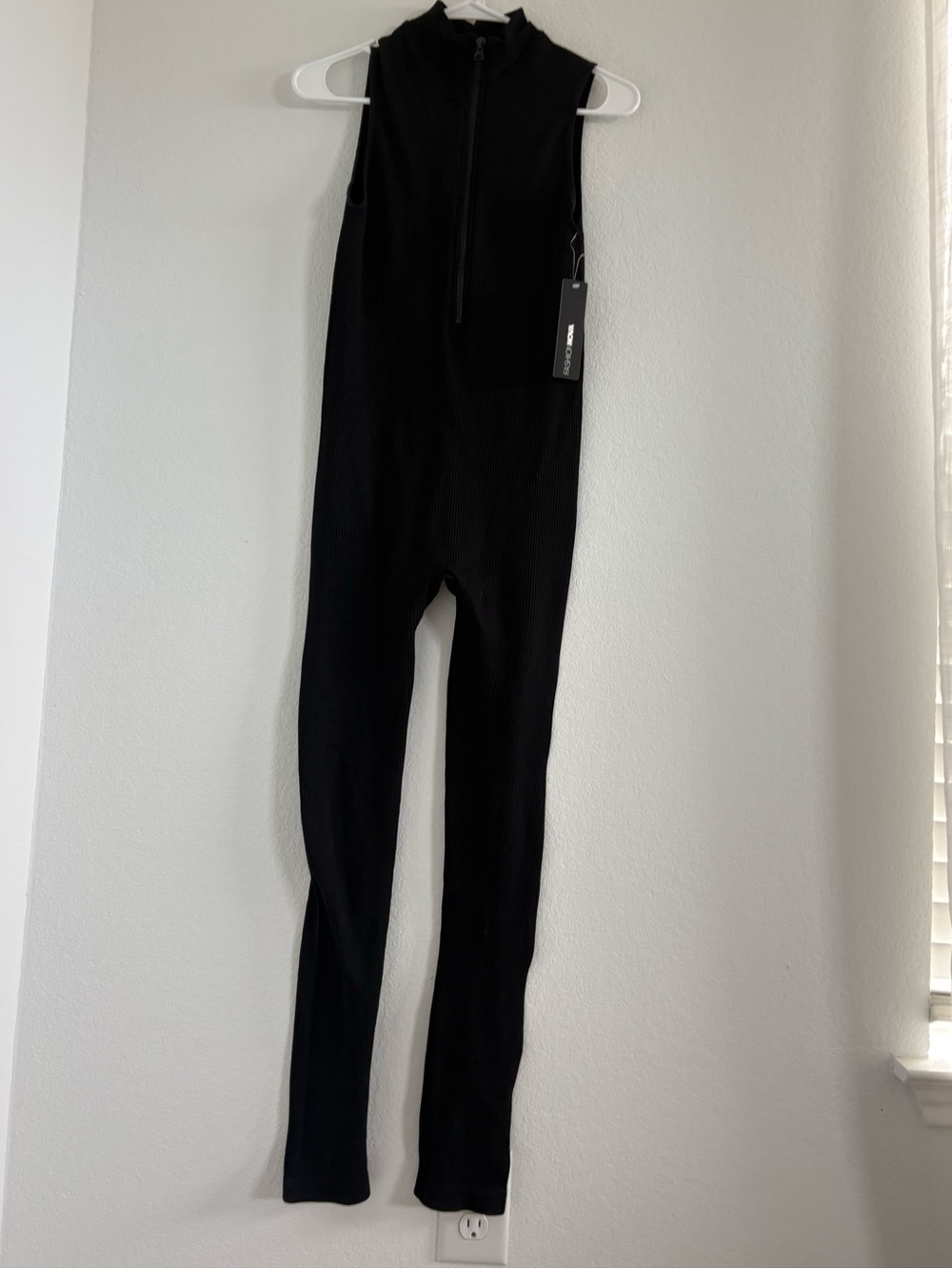 NWT Fashion Nova Johanna Seamless Jumpsuit Black Size Large - Picture 8 of 10